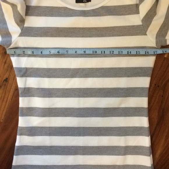 ** SOLD** AA Sweater dress - Picture 4 of 5